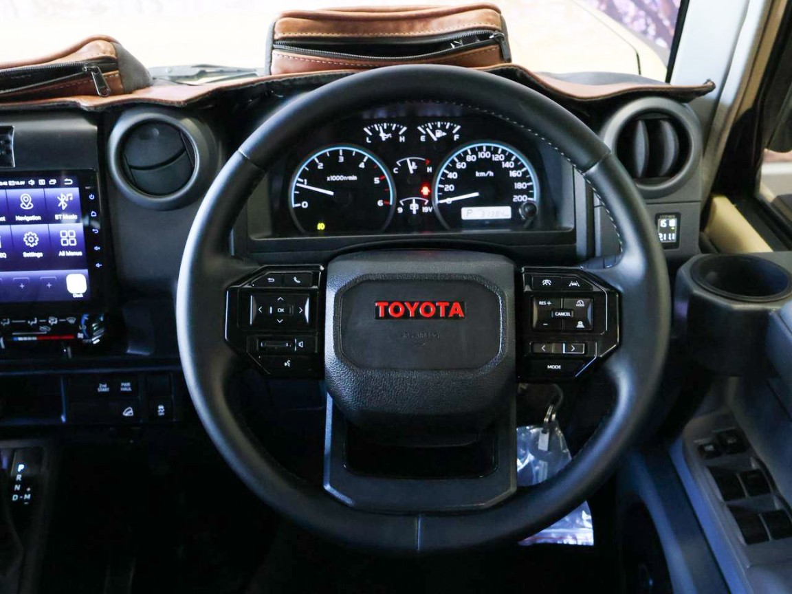 Photo 11 of 15