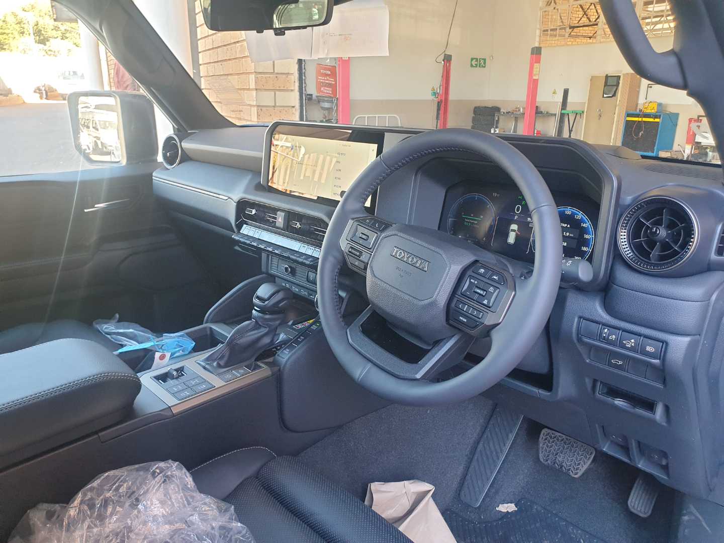 Photo 3 of 4