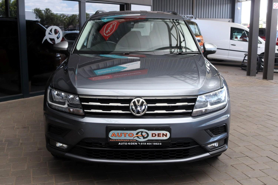 Photo 3 of 19