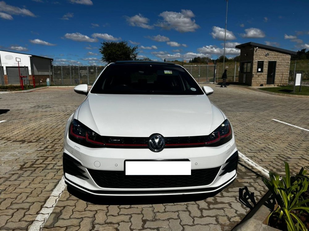 Photo 1 of 6