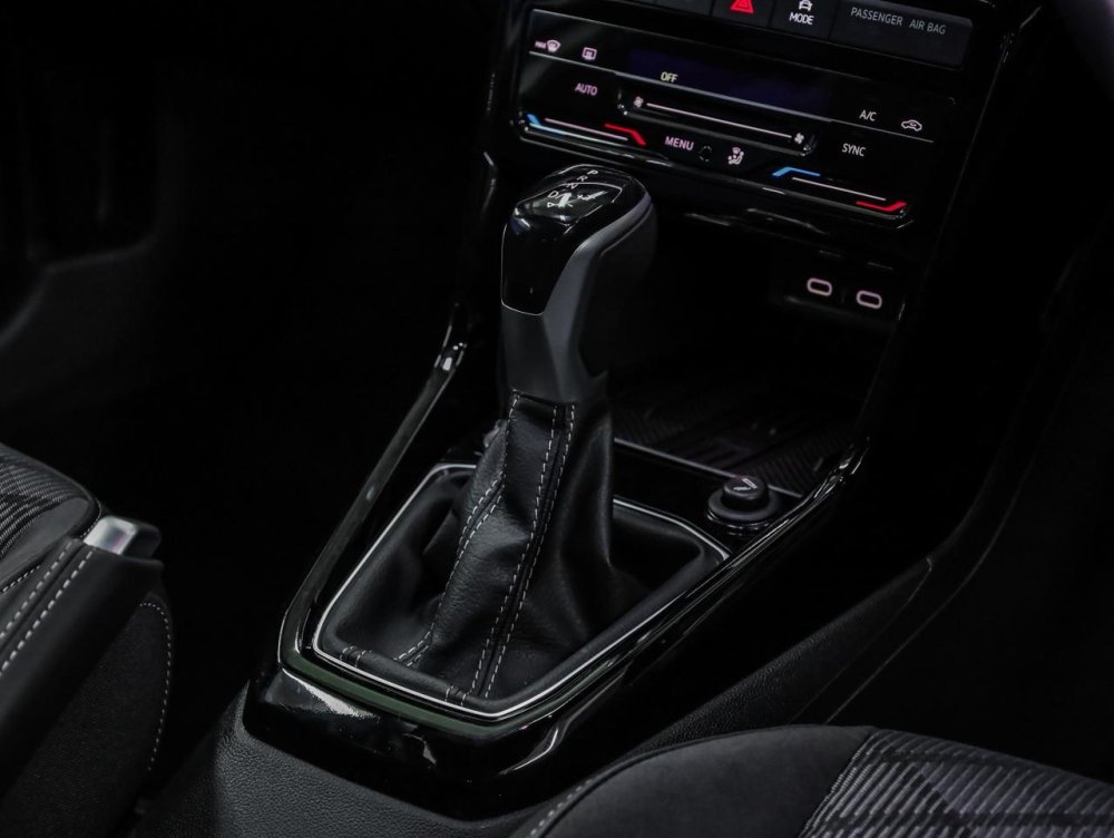 Photo 21 of 25