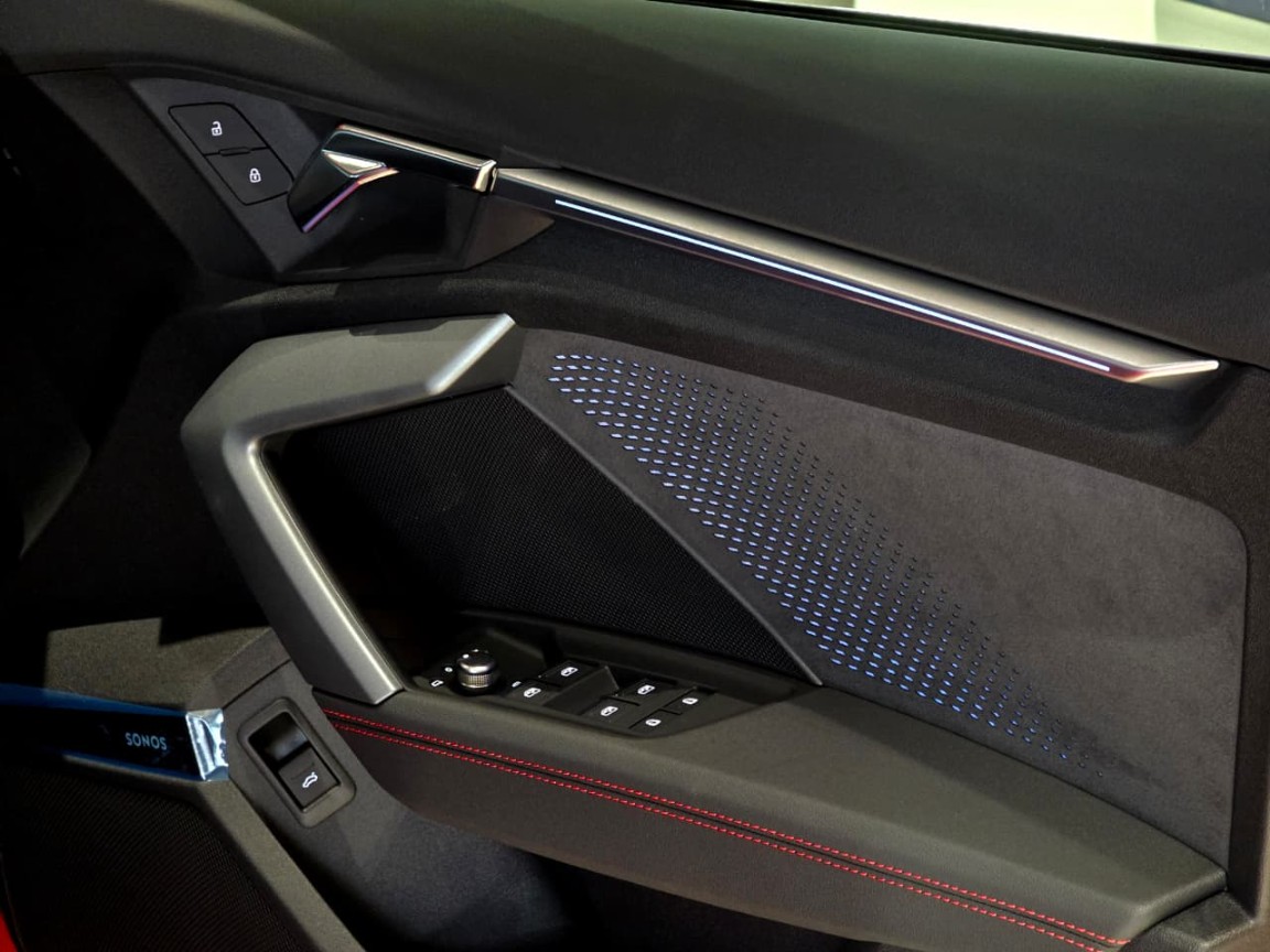 Photo 20 of 24