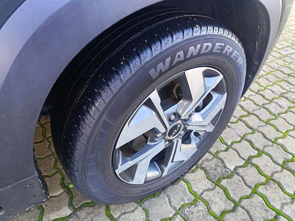 Photo 9 of 14