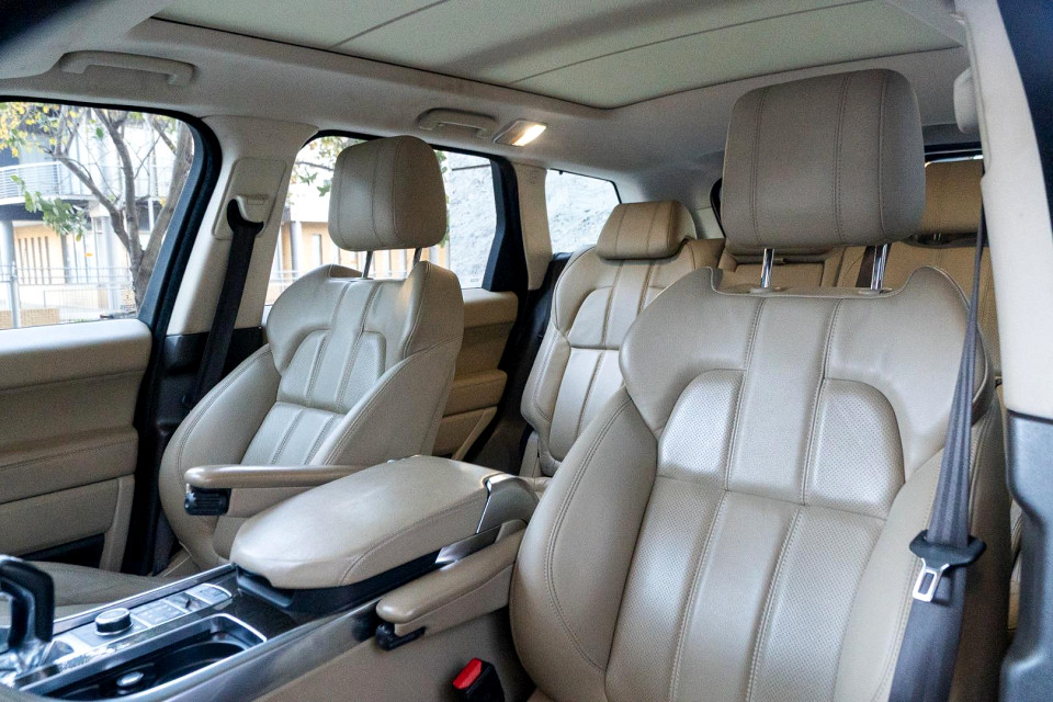 Photo 19 of 28