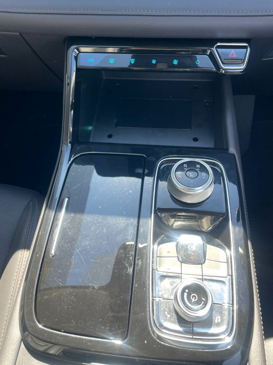 Photo 20 of 24