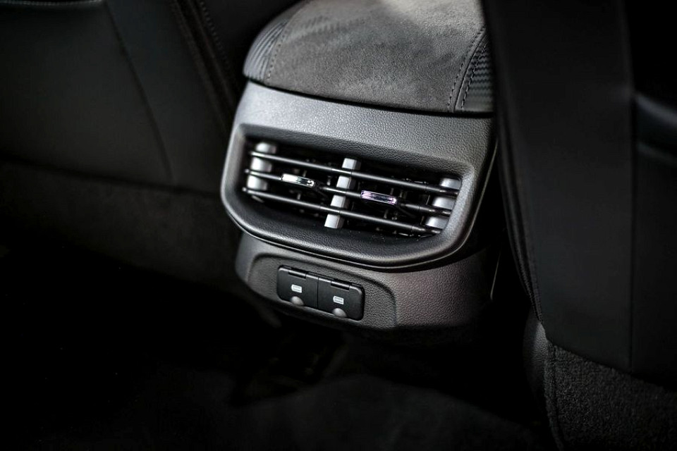 Photo 20 of 21