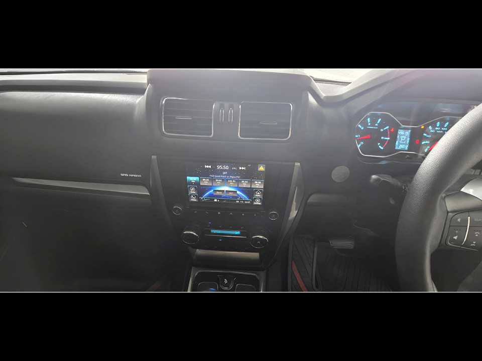 Photo 16 of 27