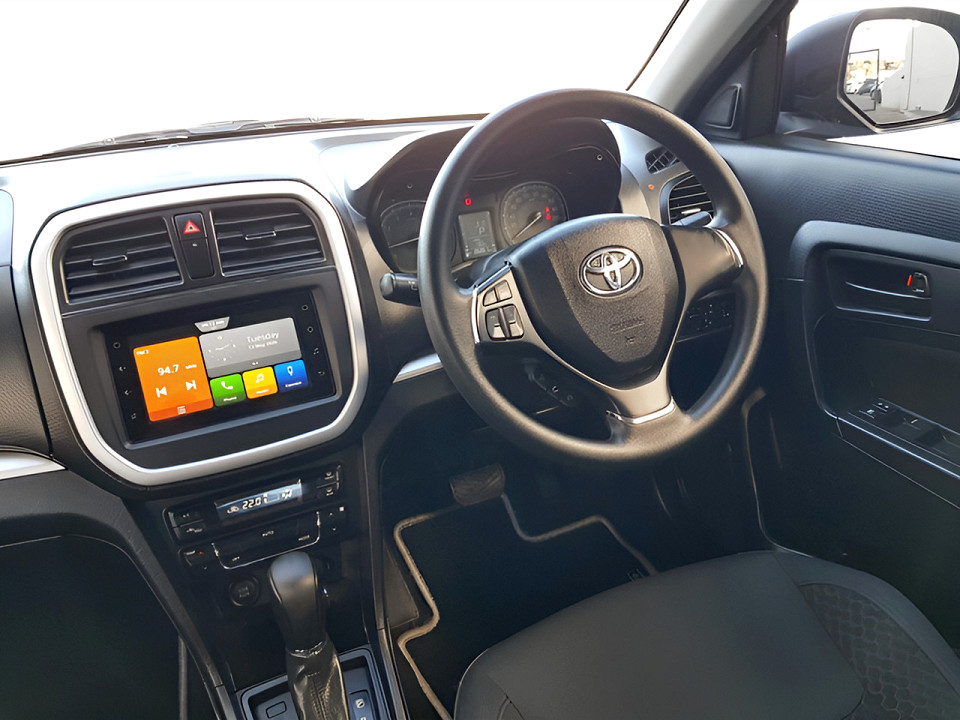 Photo 9 of 18