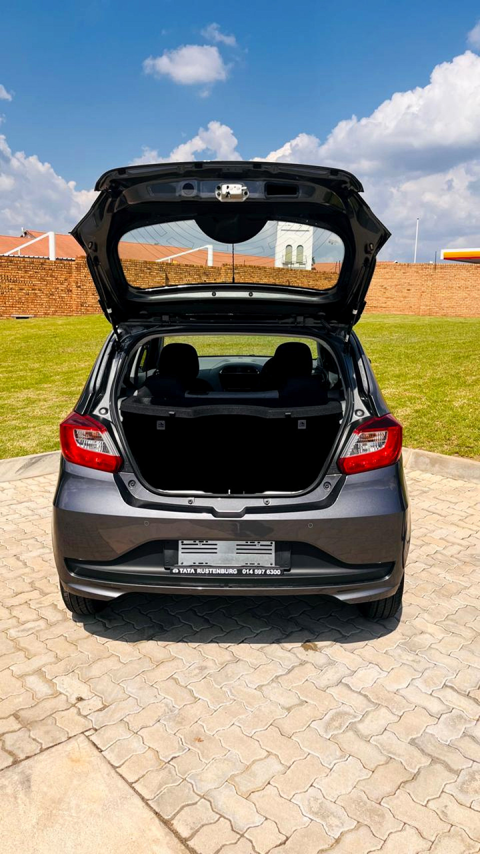 Photo 6 of 15