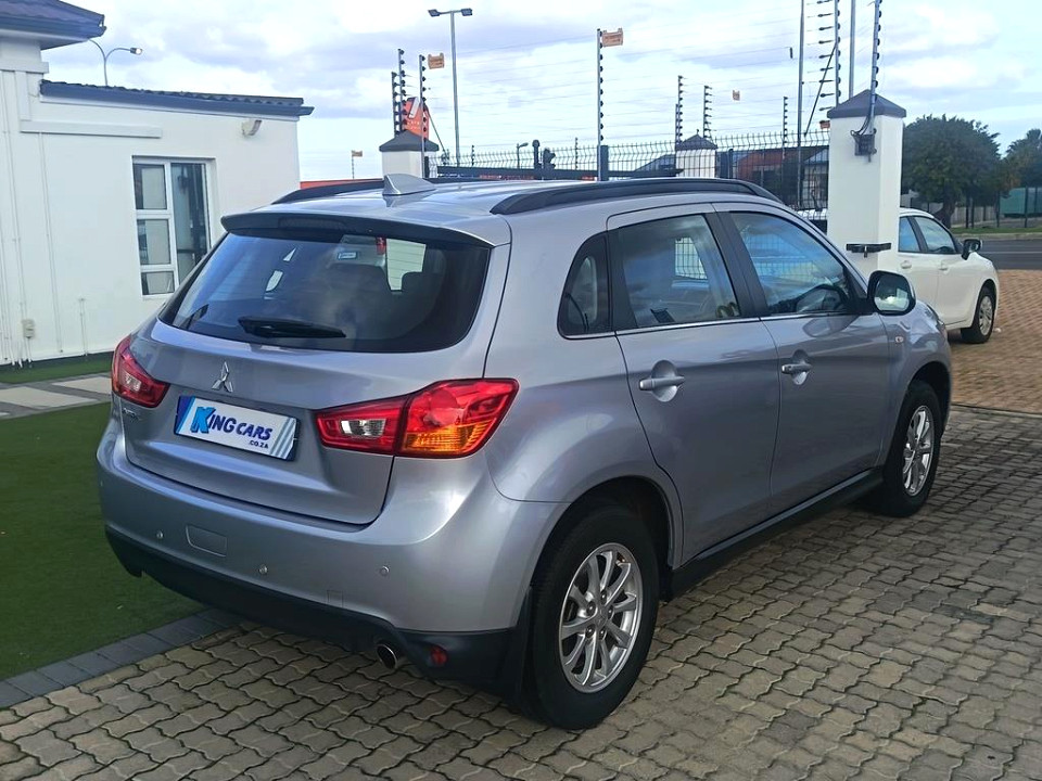 Photo 7 of 12