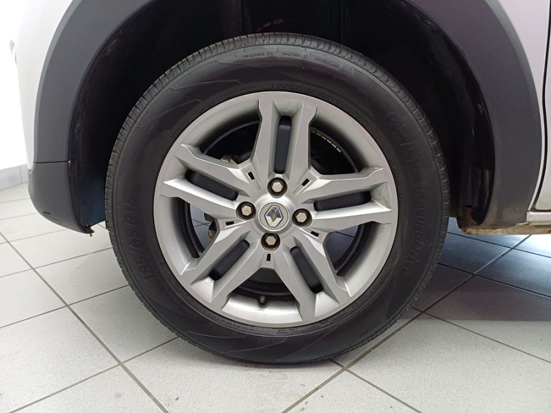 Photo 15 of 30