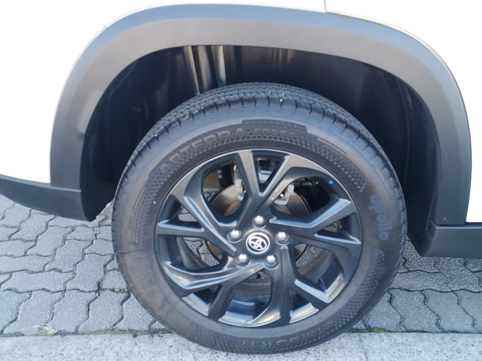 Photo 14 of 16