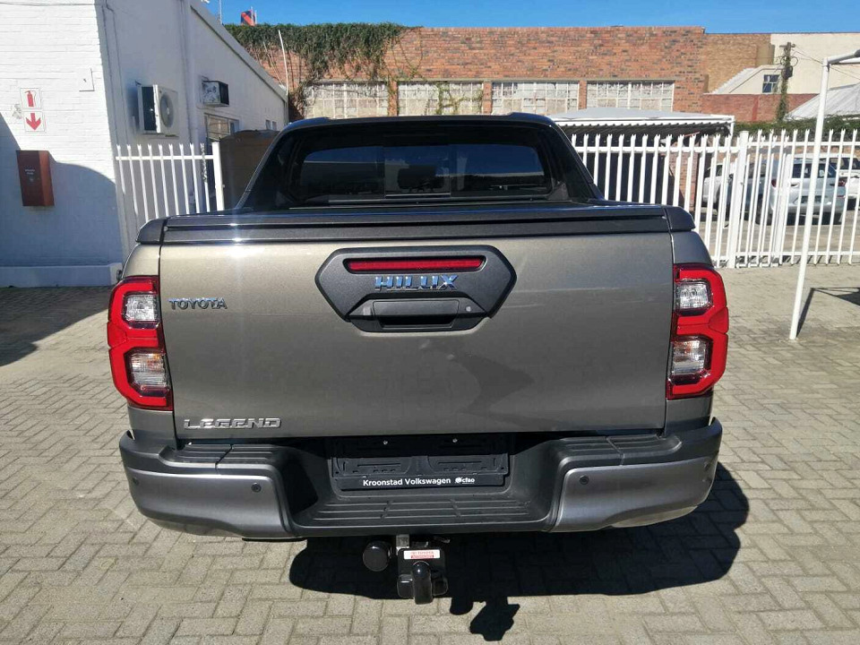 Photo 6 of 28