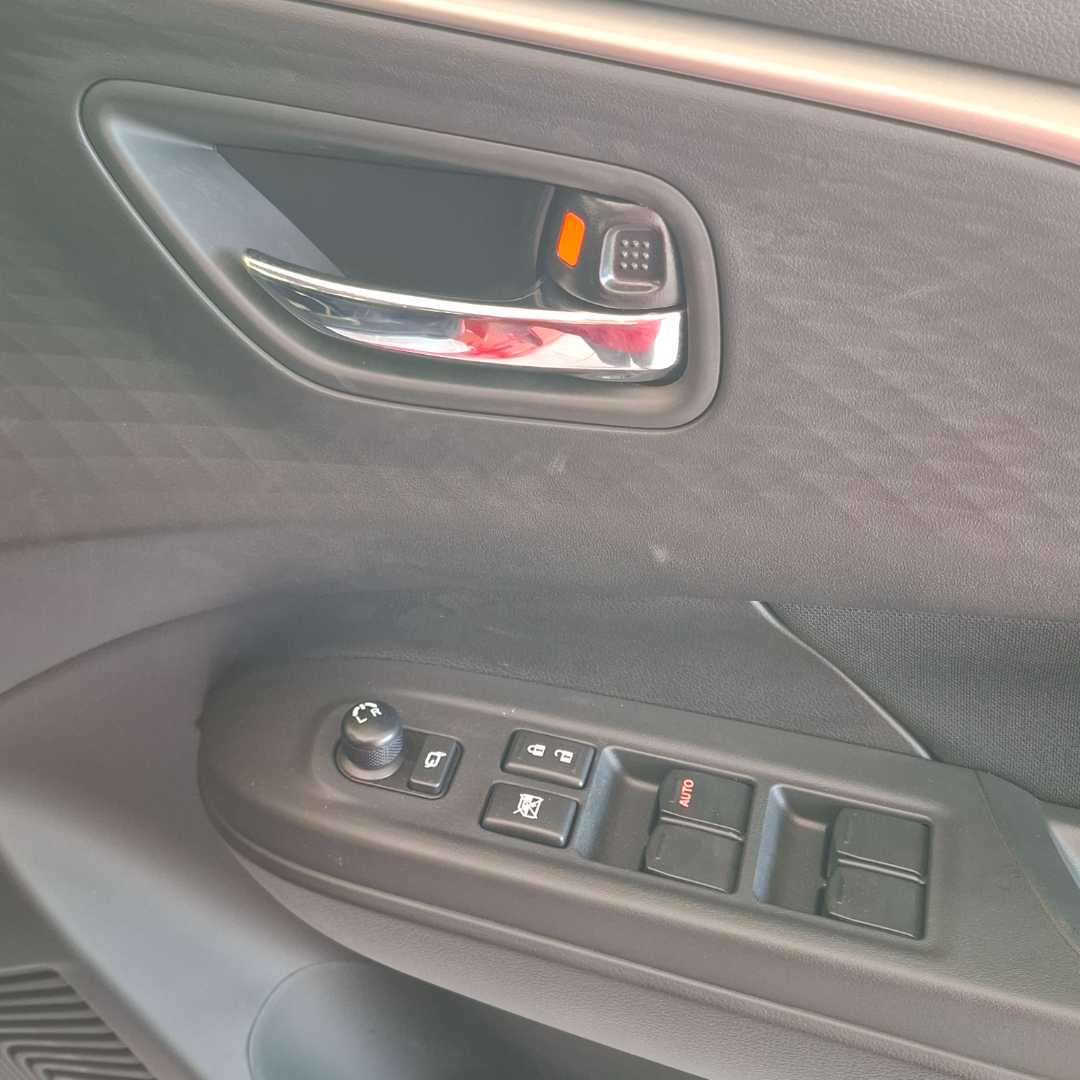 Photo 18 of 23