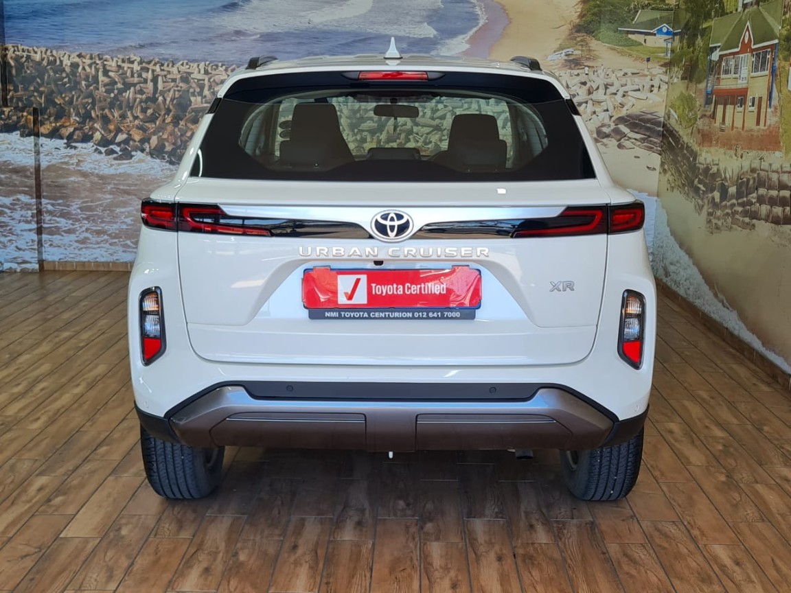 Photo 3 of 7