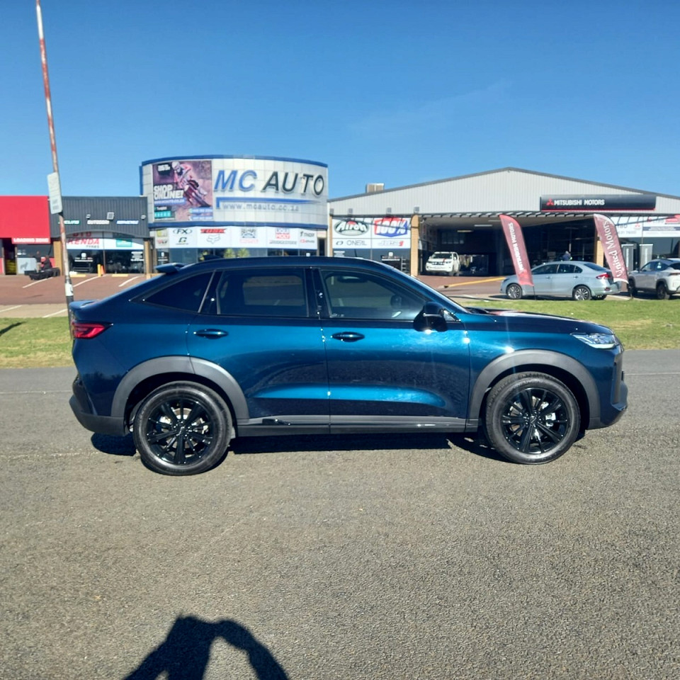 Photo 3 of 24