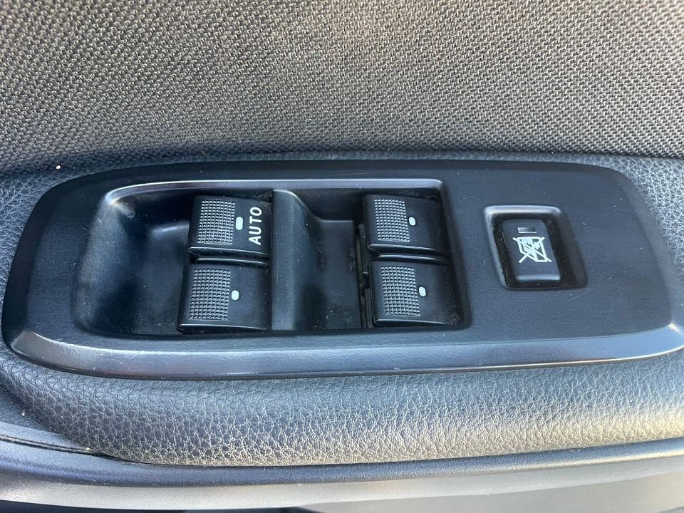 Photo 19 of 25