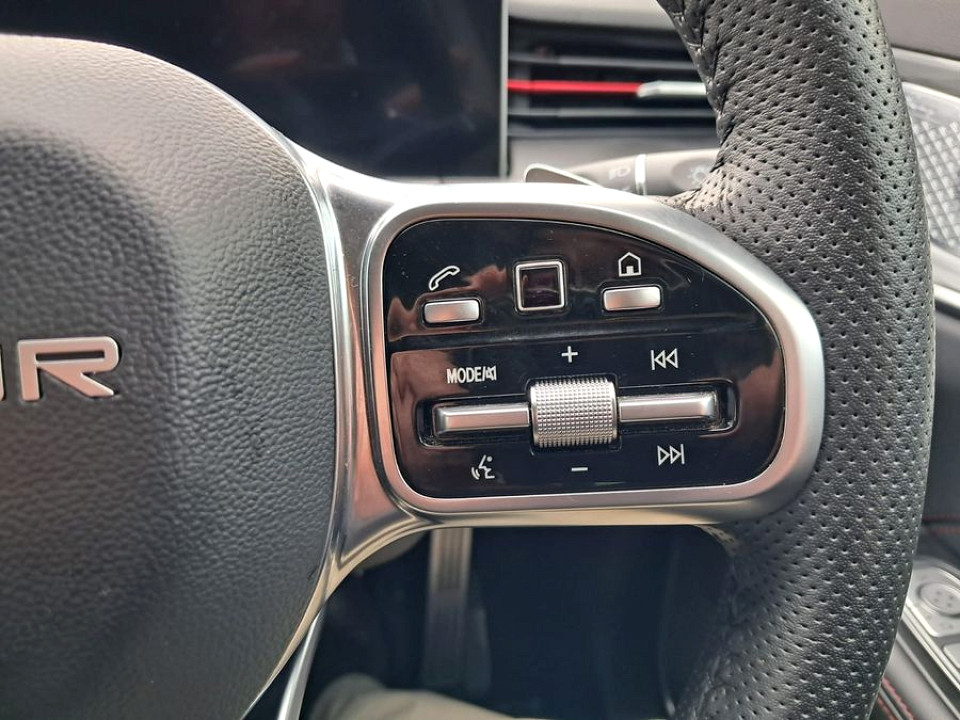 Photo 20 of 29