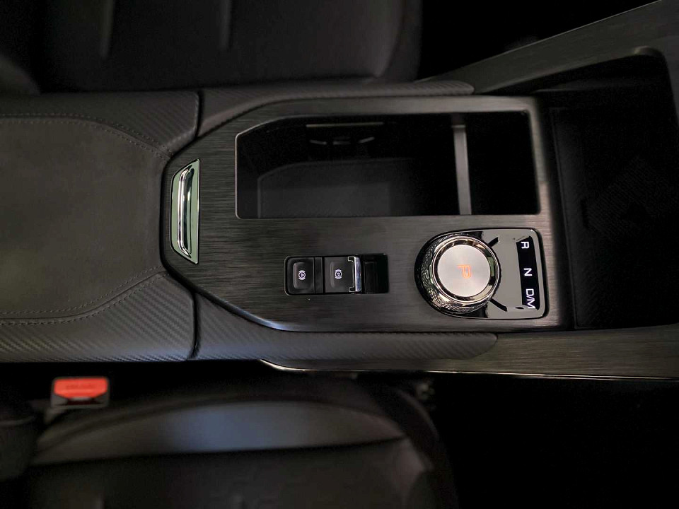 Photo 13 of 20