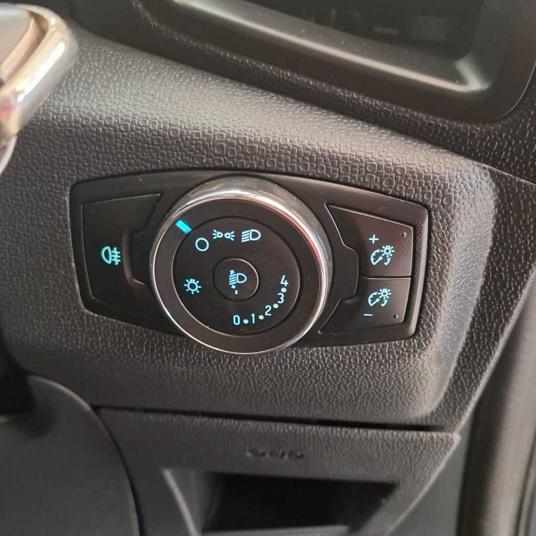 Photo 17 of 28