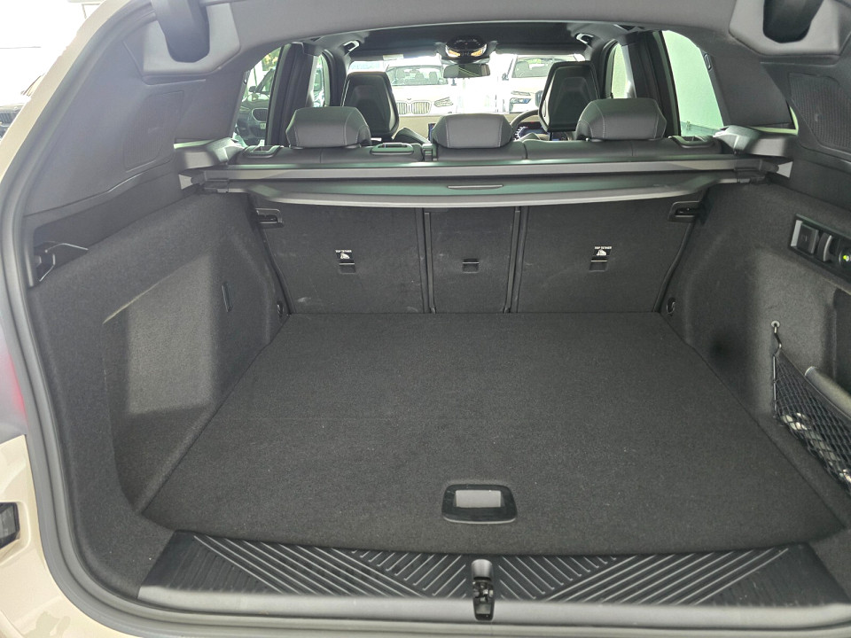 Photo 10 of 20