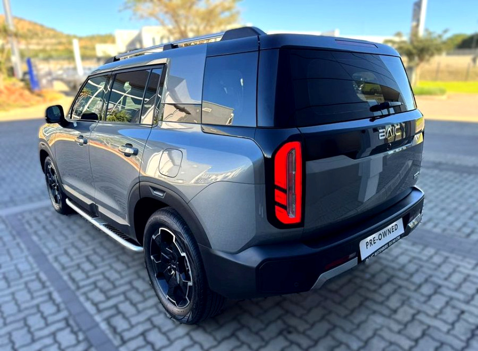 Photo 6 of 24