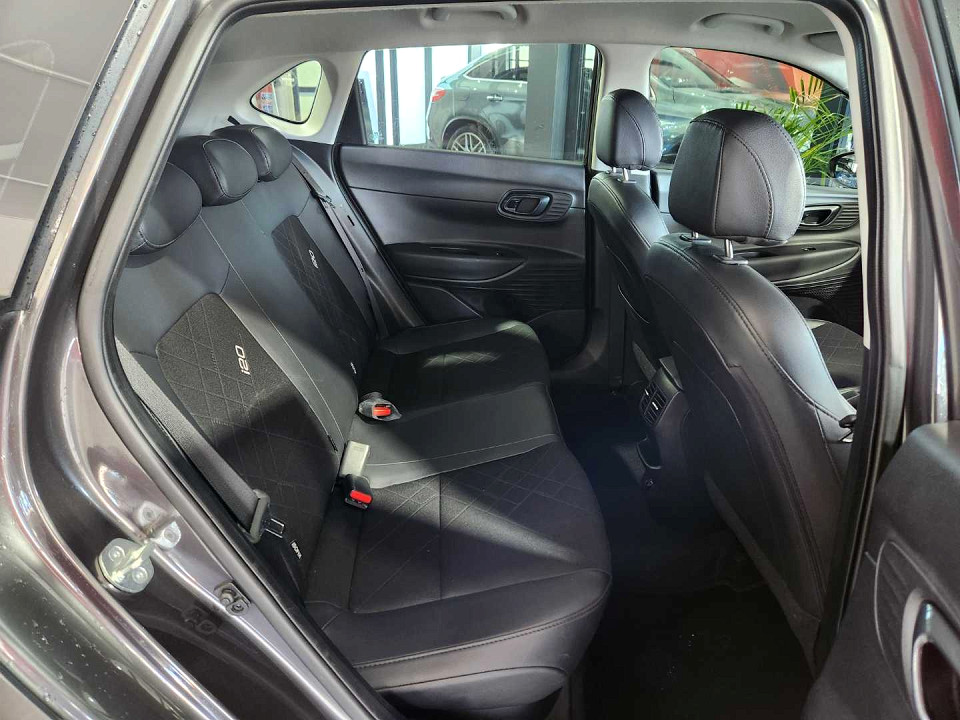Photo 17 of 20