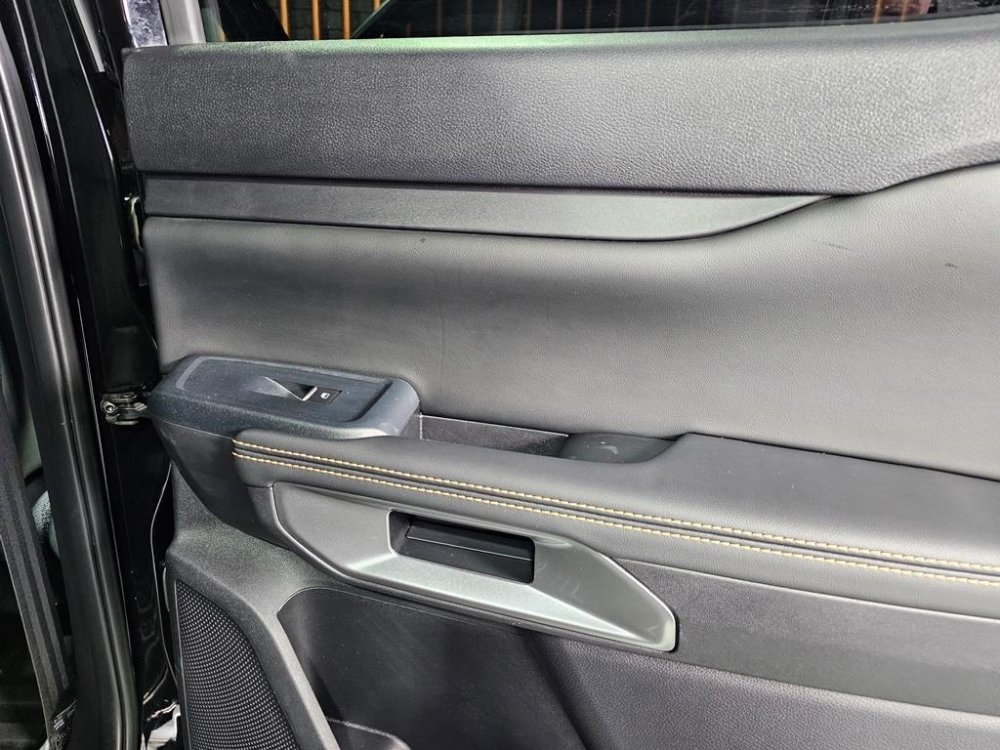 Photo 21 of 29