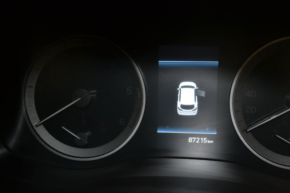 Photo 9 of 16