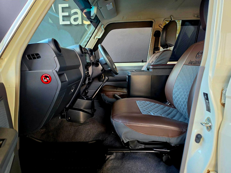 Photo 16 of 25