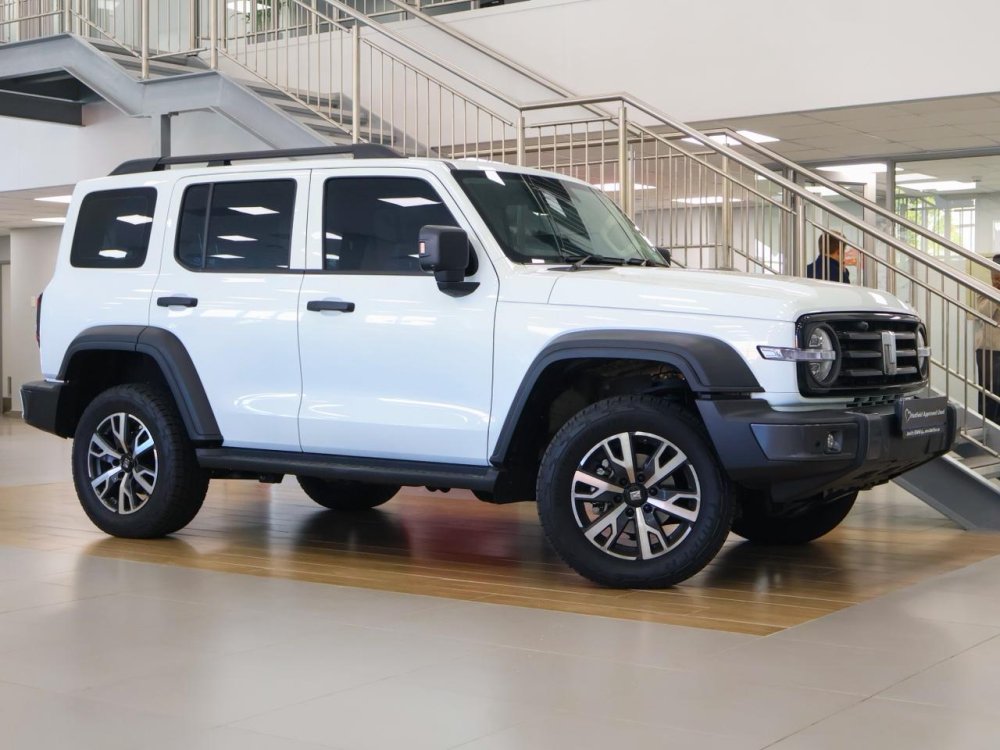 Photo 1 of 18