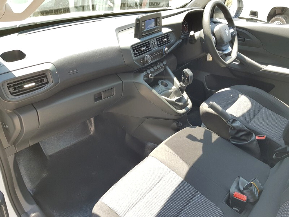 Photo 9 of 17