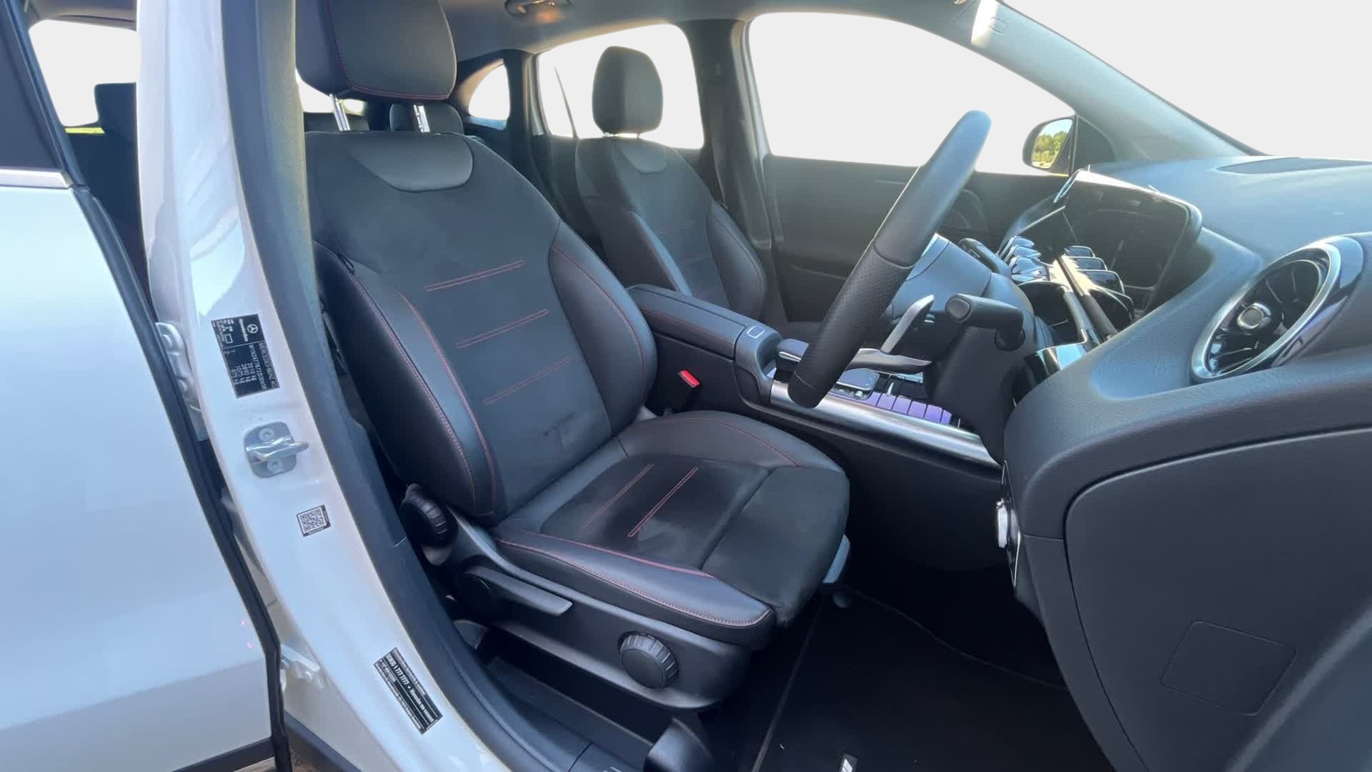 Photo 14 of 20