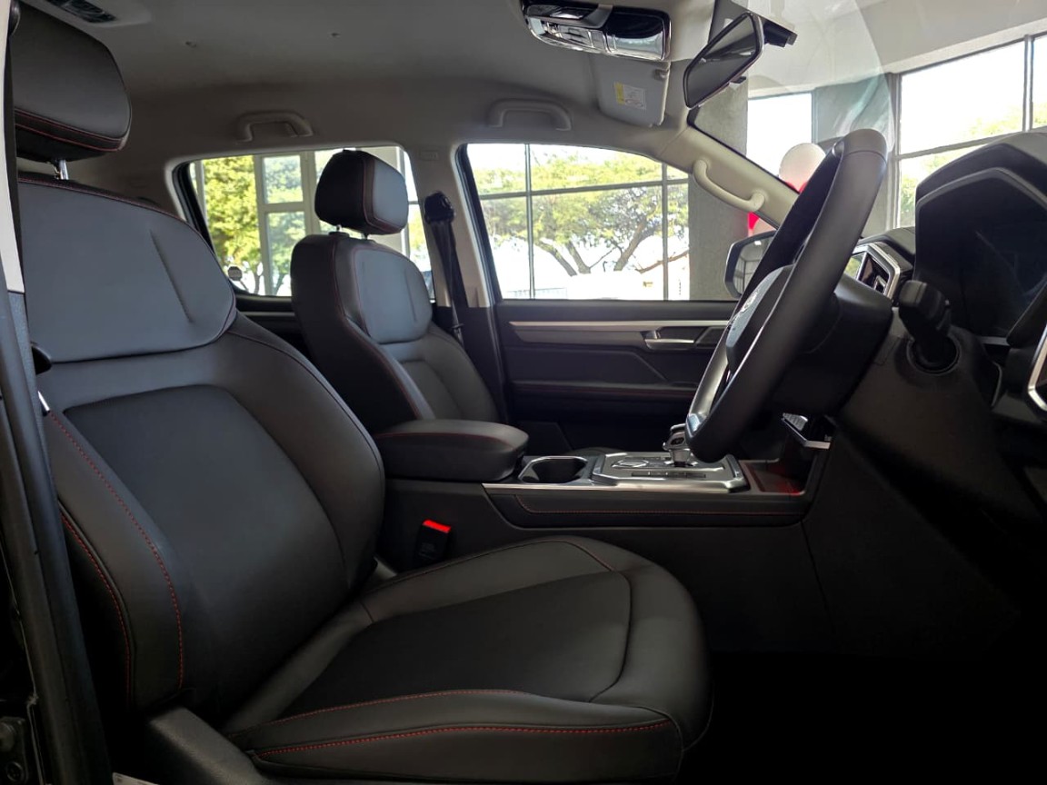 Photo 12 of 24