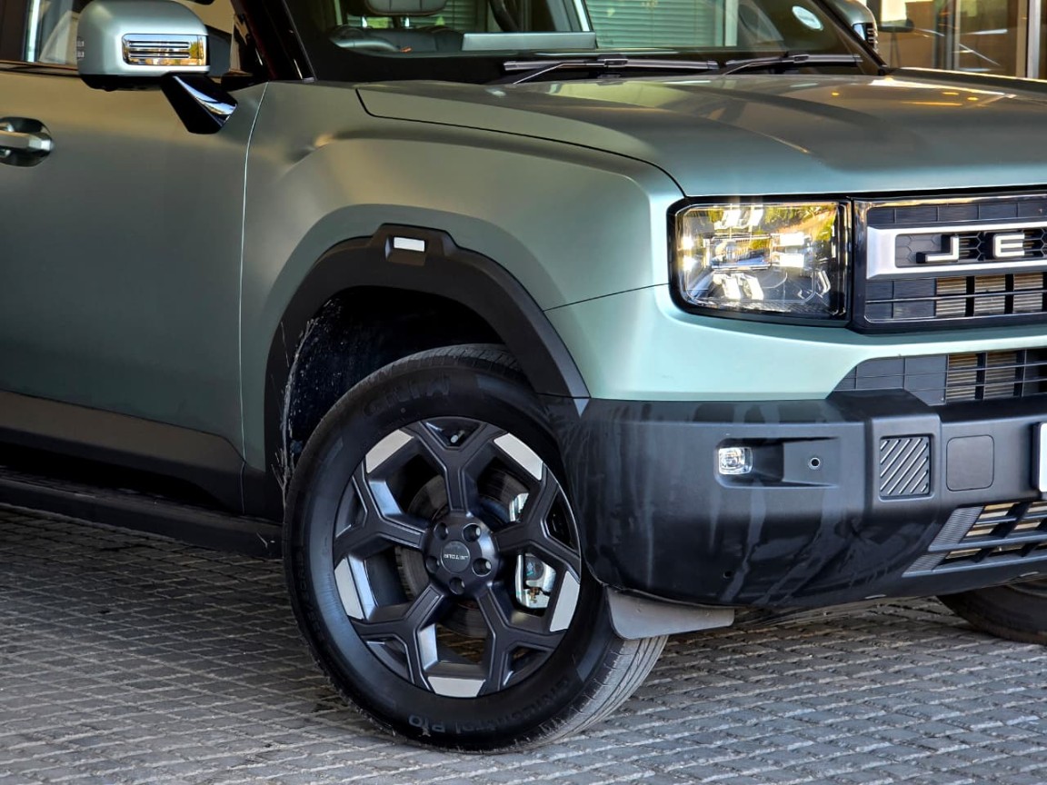 Photo 2 of 26