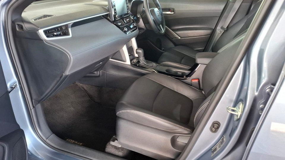 Photo 8 of 24