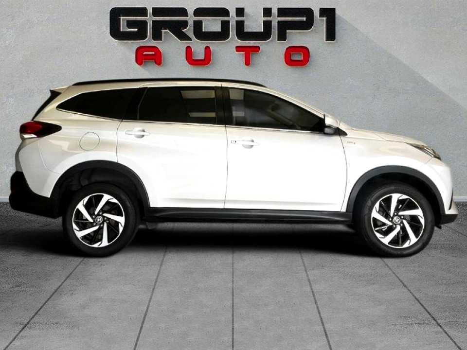 Photo 3 of 15
