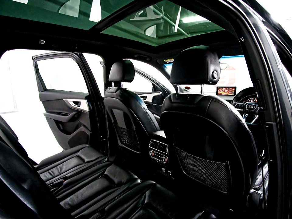 Photo 16 of 30
