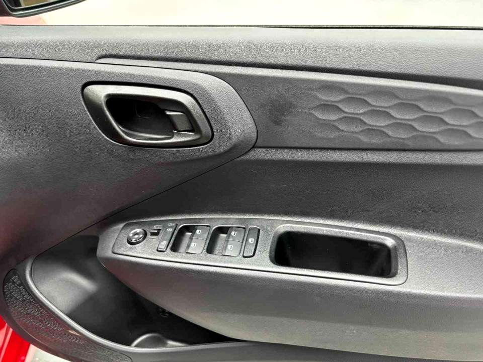 Photo 16 of 20