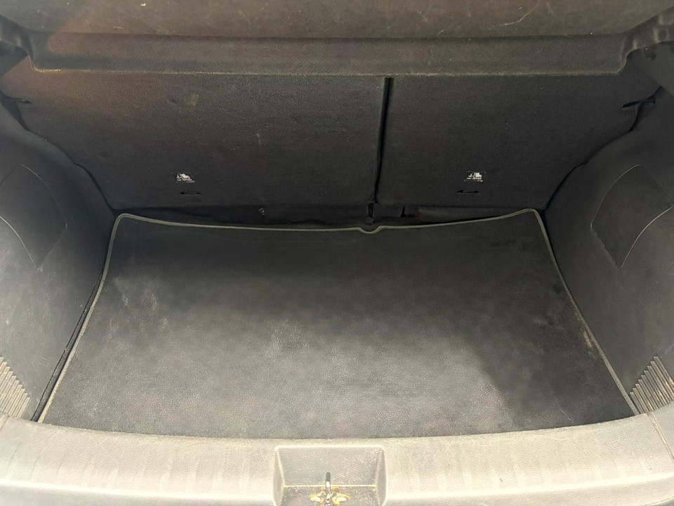Photo 8 of 18