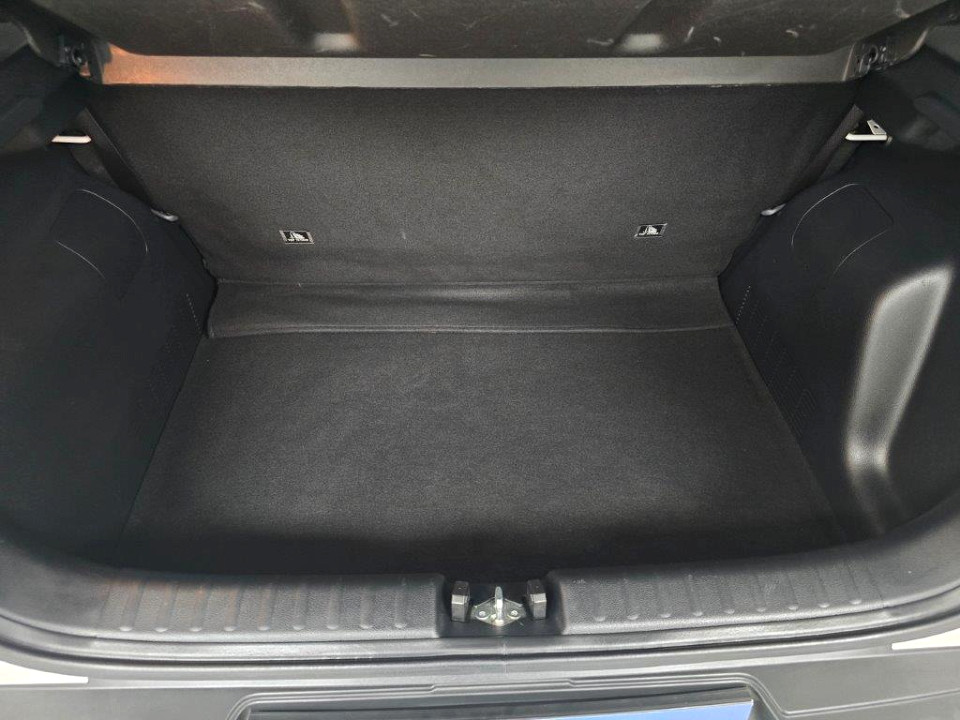 Photo 10 of 19