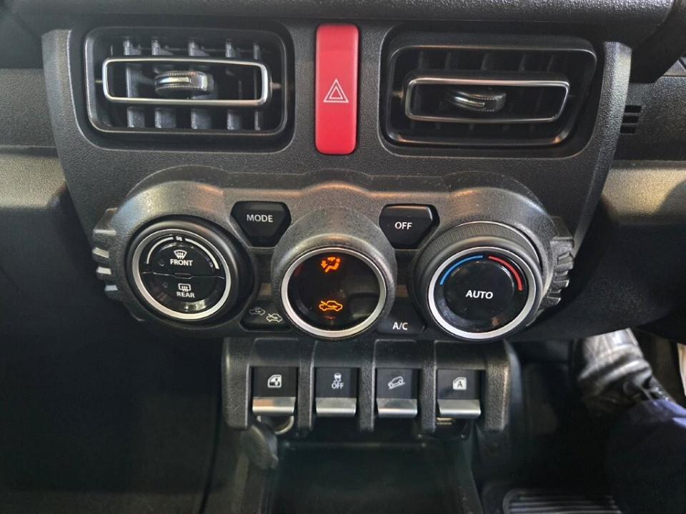 Photo 16 of 18