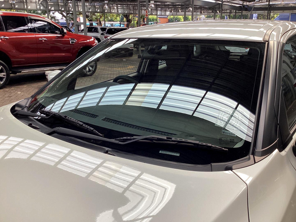 Photo 18 of 24