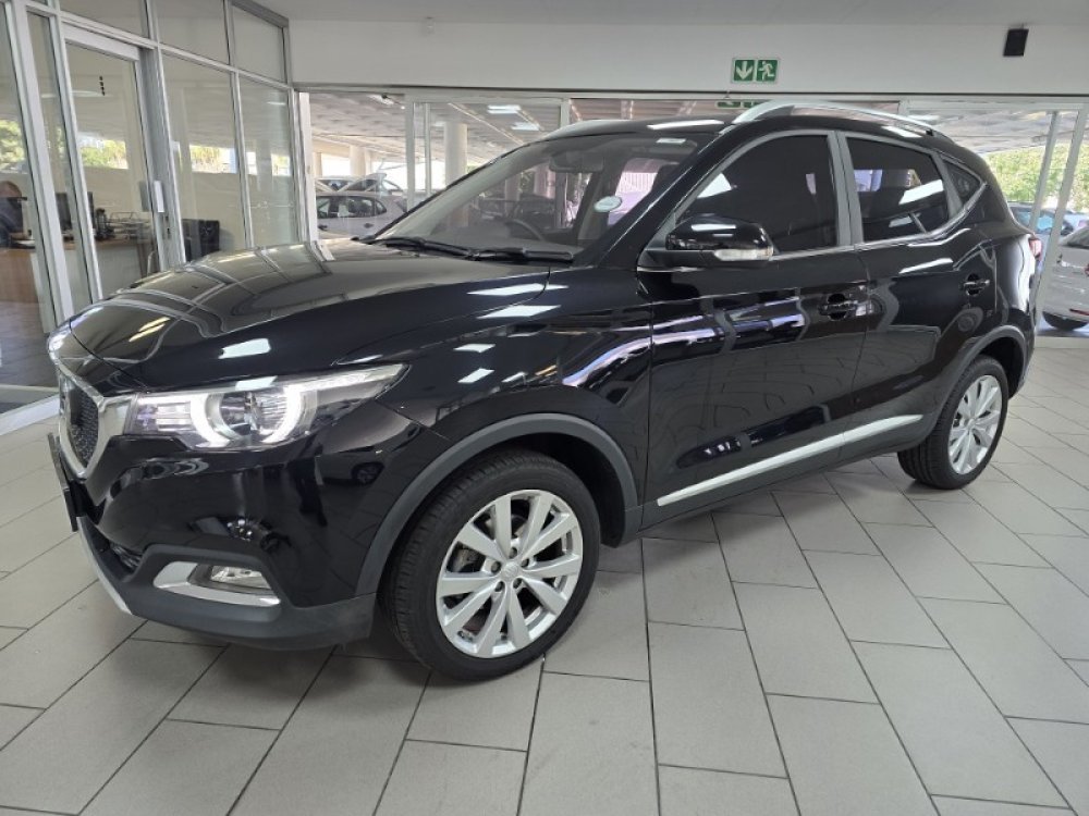 Photo 3 of 26