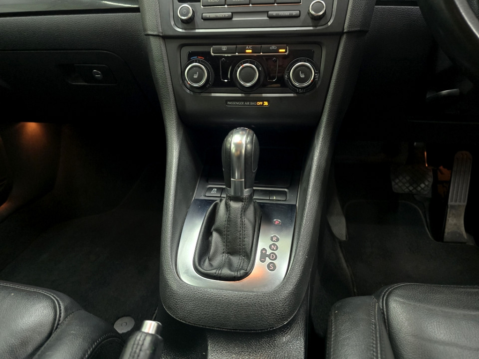 Photo 10 of 20