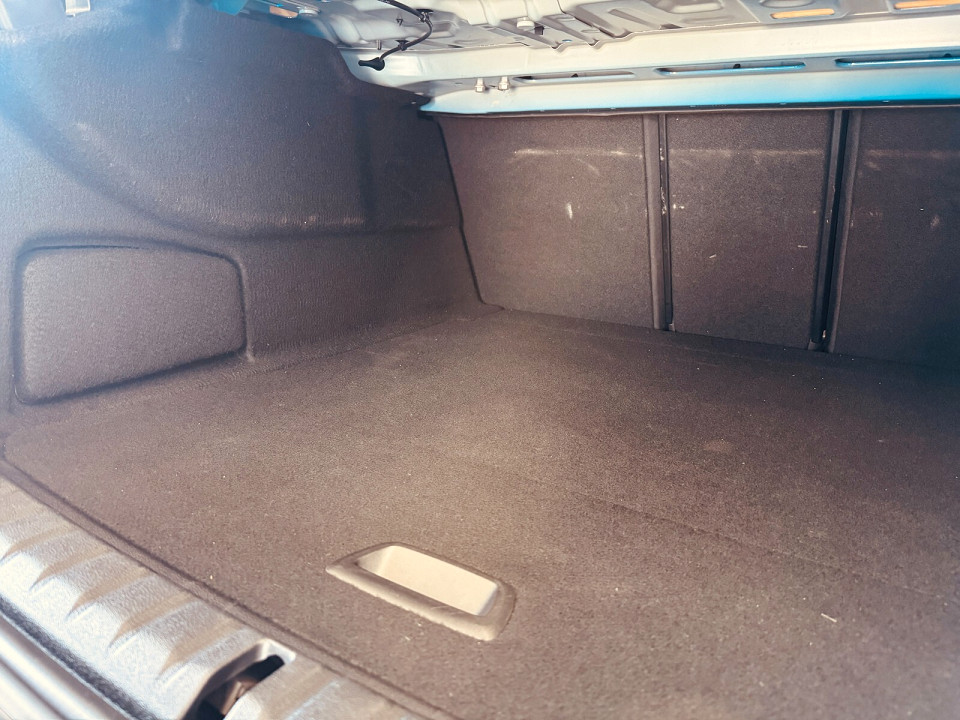 Photo 14 of 20
