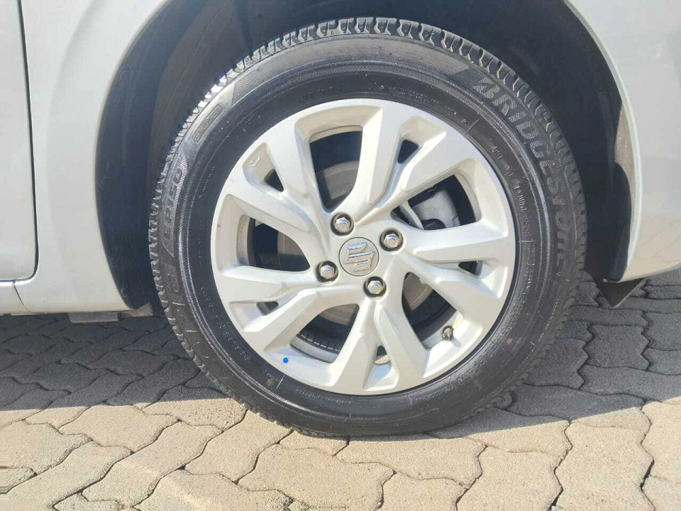 Photo 9 of 20