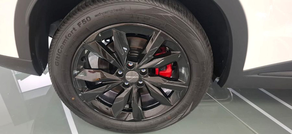 Photo 9 of 23