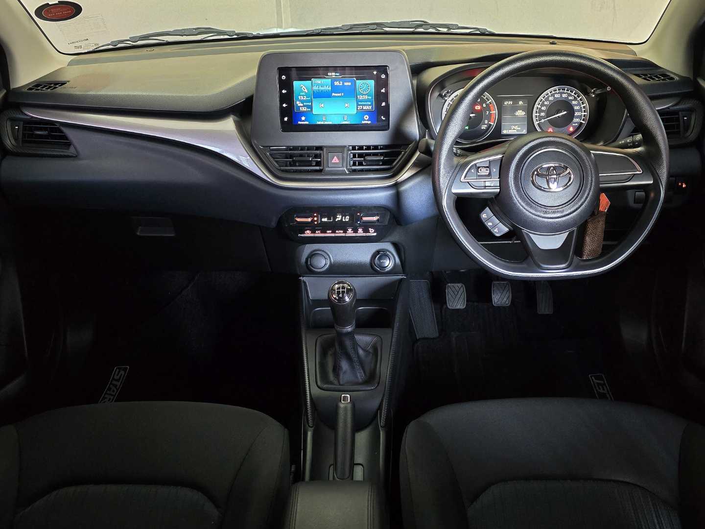 Photo 18 of 25