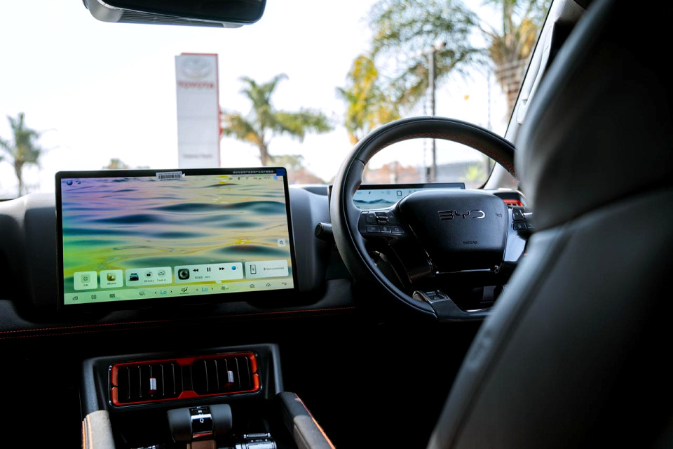 Photo 12 of 18